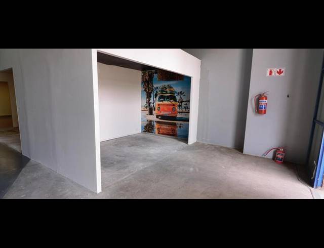 INDUSTRIAL PROPERTY TO RENT IN SILVERTON